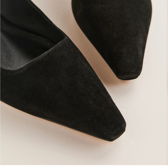 Nickie Kitten Heeled Pump - Picture 4 of 7